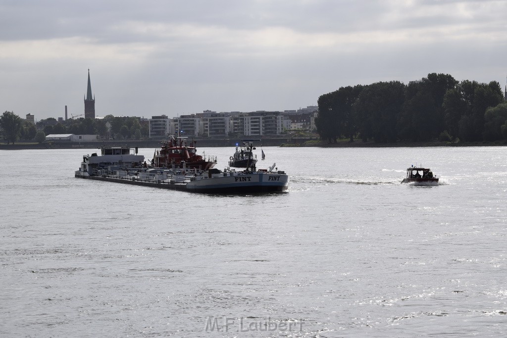 Schiff 1 Koeln in Hoehe der Koelner Zoobruecke P136.JPG - Miklos Laubert